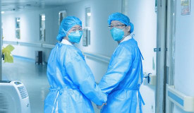 �人�ռǣ�Ӣ�۾��ڳ�����