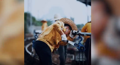 ���˹������¾������µ���·��