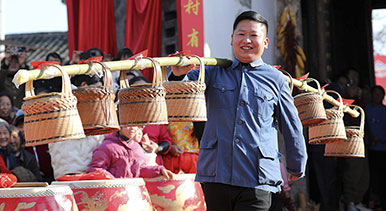 安徽歙县：“村T”迎新年