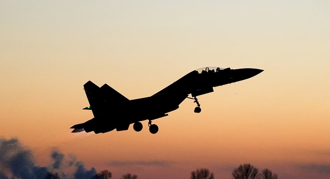 空军航空兵某旅跨昼夜飞行训练掠影