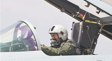 空军某部开展飞行训练