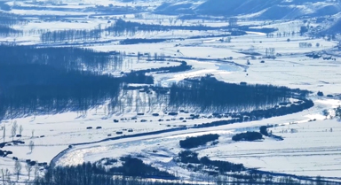 新疆阔克苏大峡谷美成冬日仙境