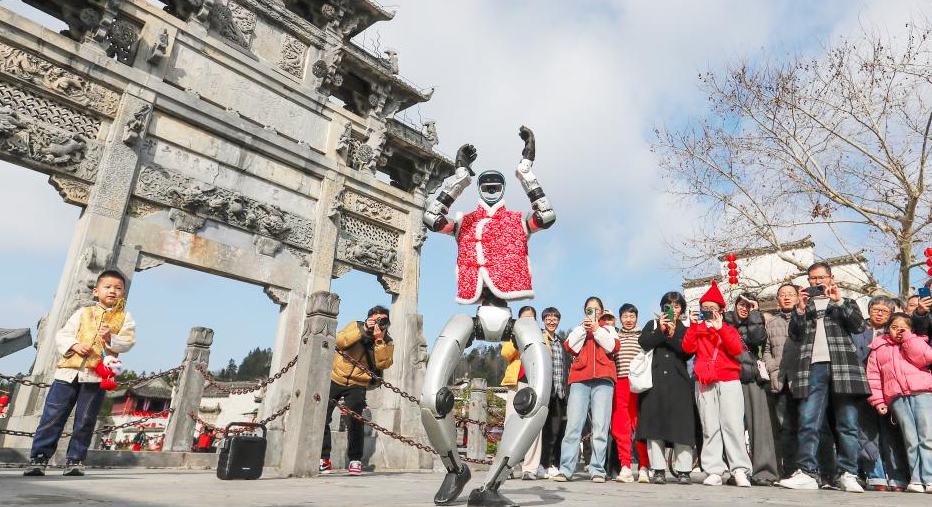 走出家门 感受年味
