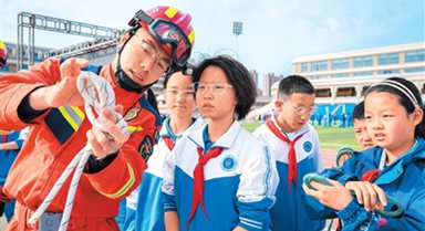 同心共筑安全墙