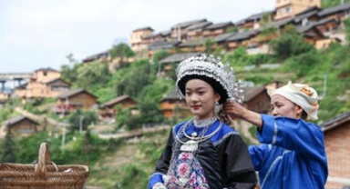 贵州报京侗寨欢度“三月三”