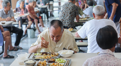 浙江桐庐:乡村爱心食堂惠民生