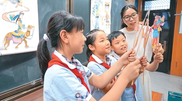 多彩文化活动迎开学