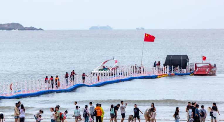 浙江舟山：碧海金沙引客来