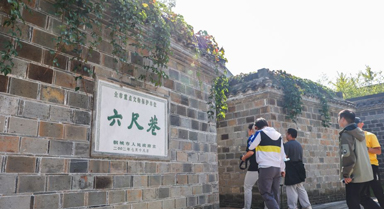 安徽桐城:六尺巷旅游热度不减